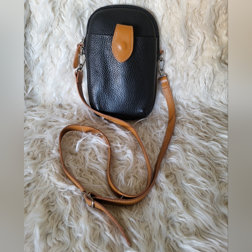 Divina Firenze Crossbody Italian Made Leather Black and Tan Small Bag